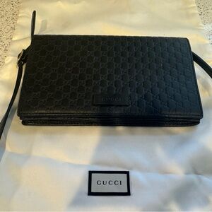 Gucci Leather, shoulder or crossbody bag, black